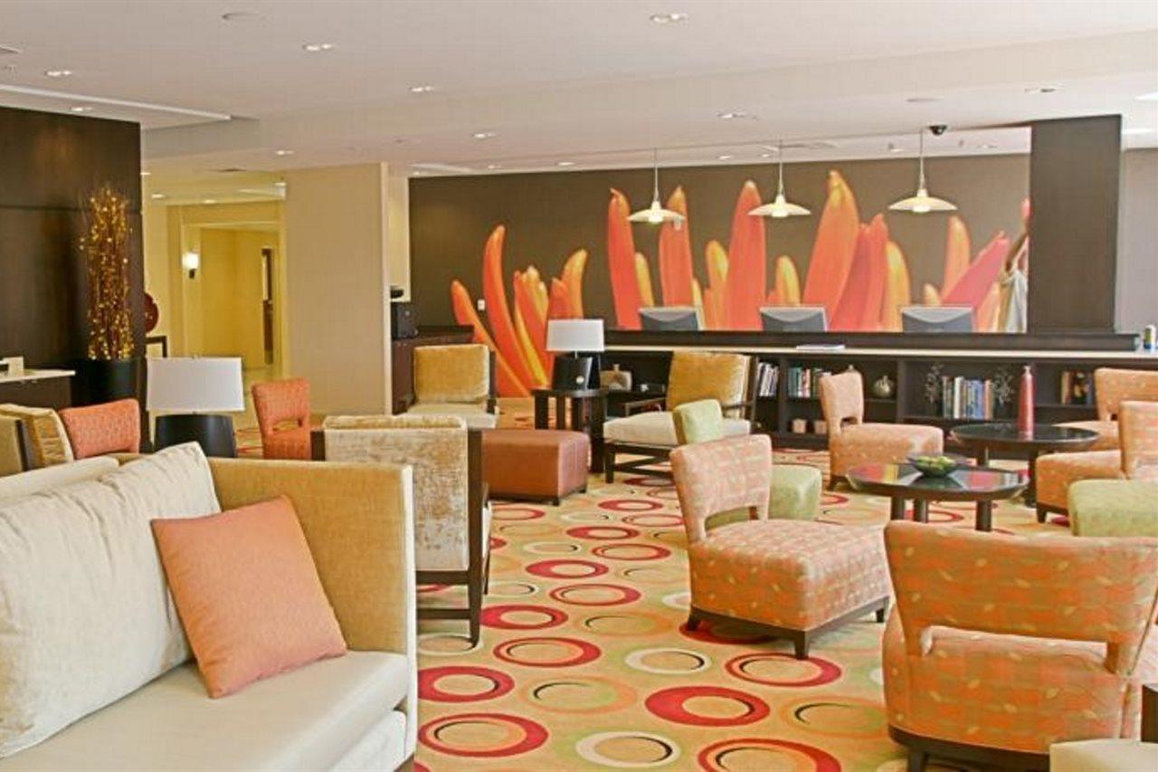 Отель Courtyard Newport News Airport Экстерьер фото